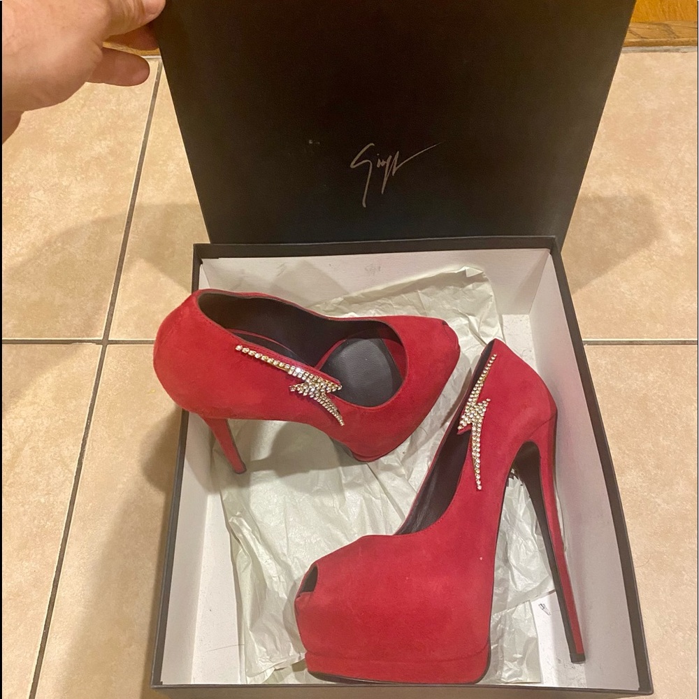 Giuseppe Zanotti peep toe platforms